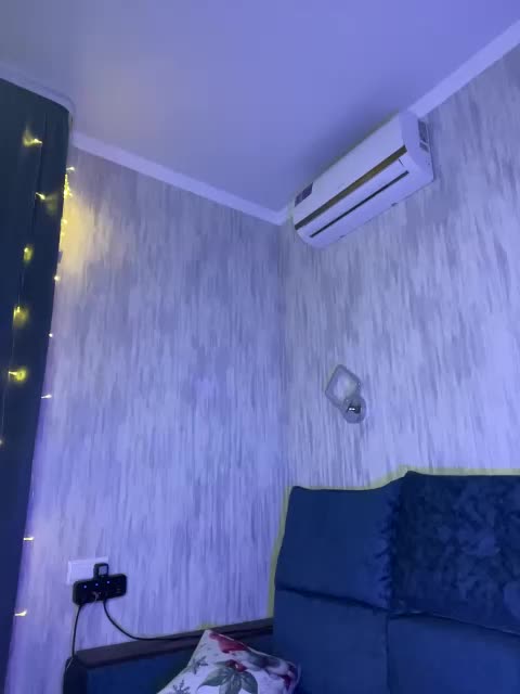 CurvyWoman- Live Sex 2025.12.18