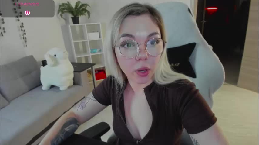 hot_babayaga Live Sex 2025.12.19