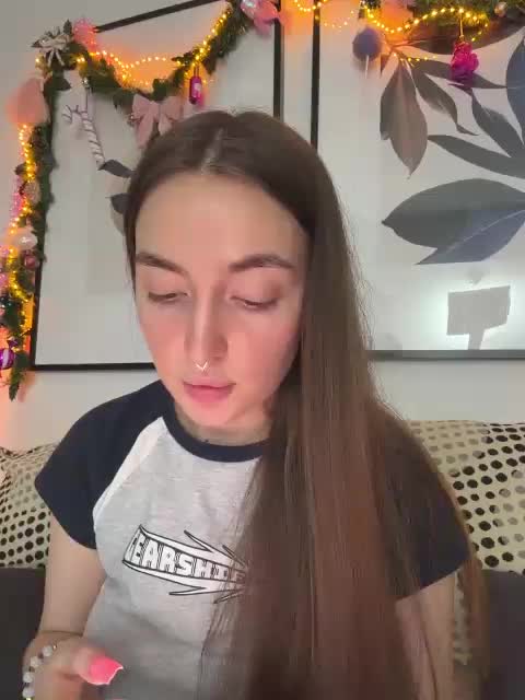 ChloeMeow Live Sex 2025.12.19