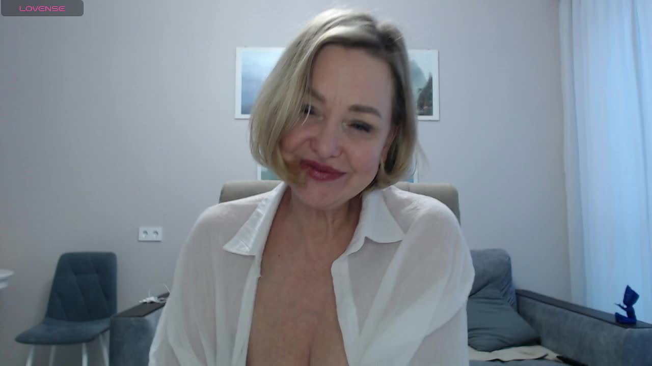 ILUBOVE Live Sex 2025.12.19