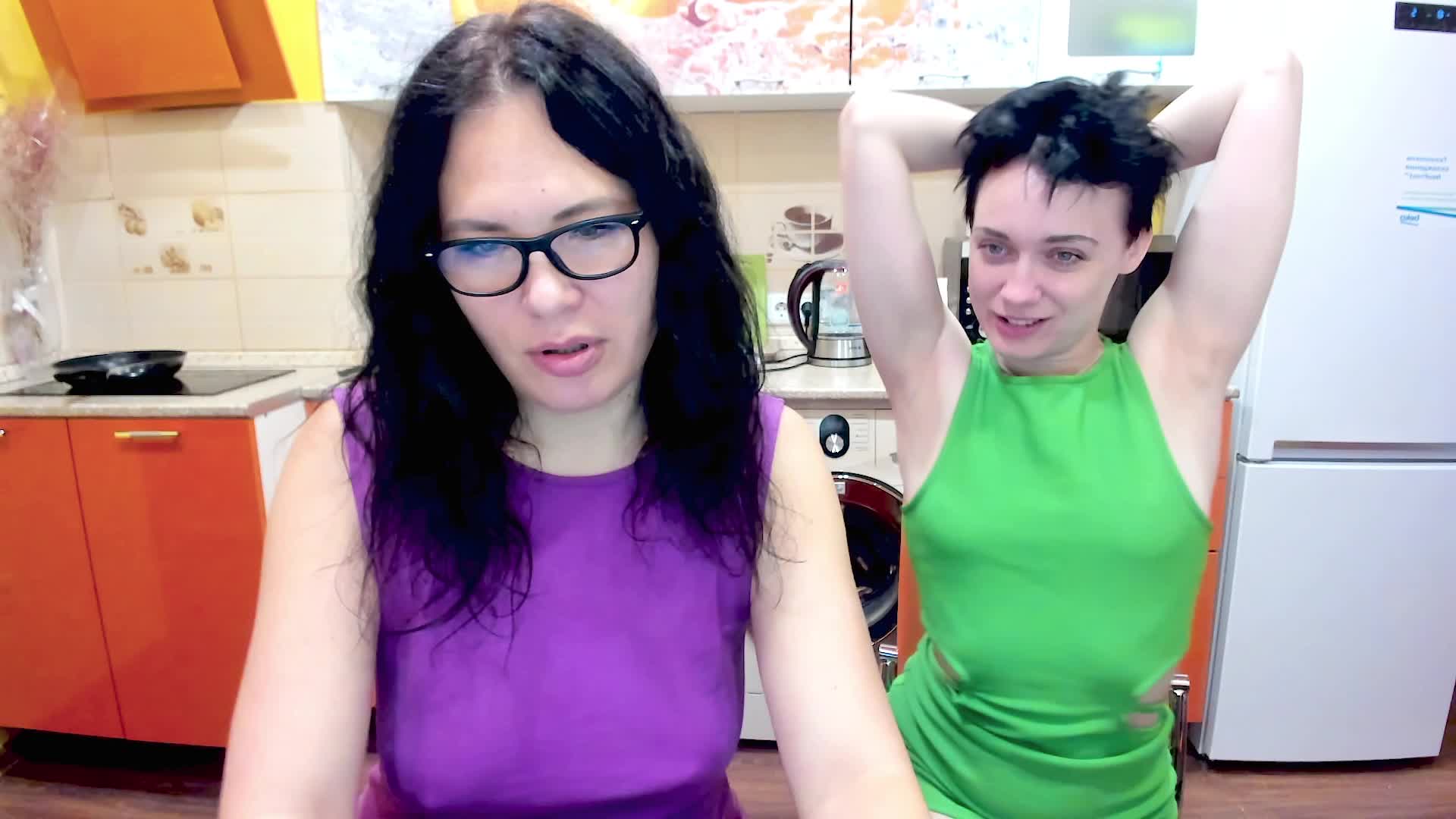 VikixEricka Live Sex December 21, 2025