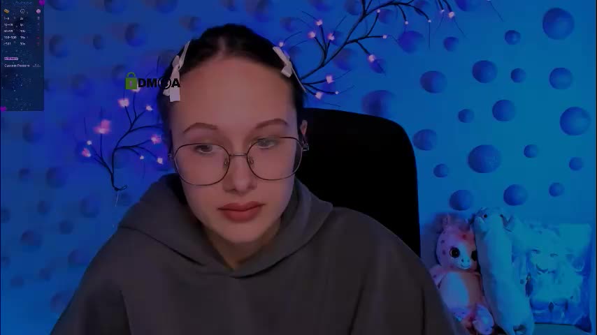 mona_cloud Live Sex 2025.12.19