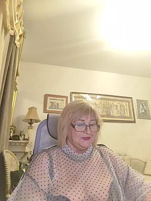 KarinkaSweet Live Sex 2025.12.19