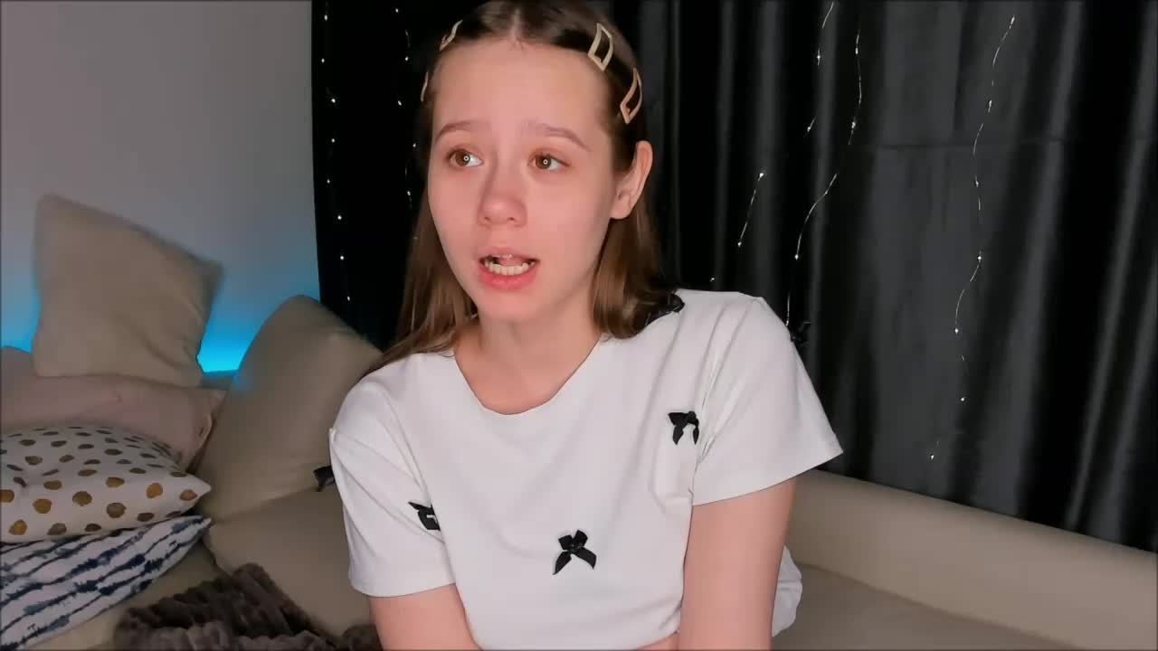 ViollaFoxxy Live Sex 2025.12.19