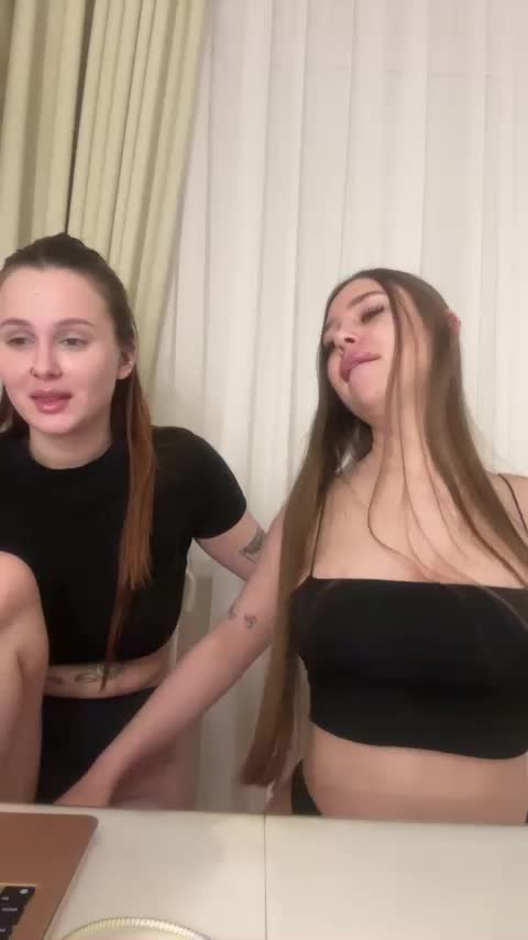 two-beauties Live Sex December 21, 2025