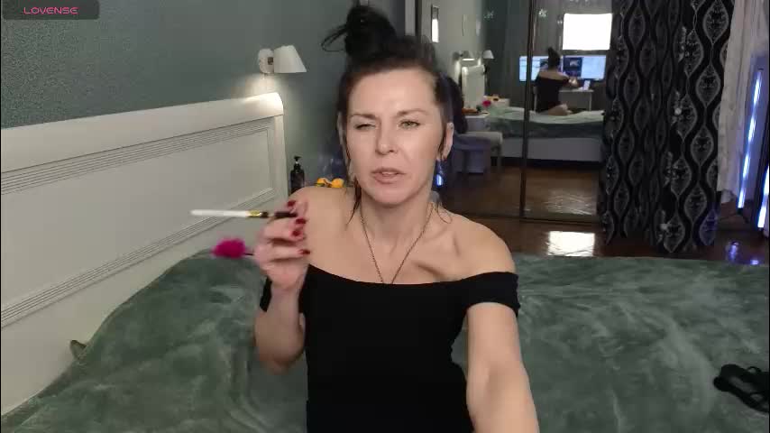 lina_flore Live Sex December 22, 2025