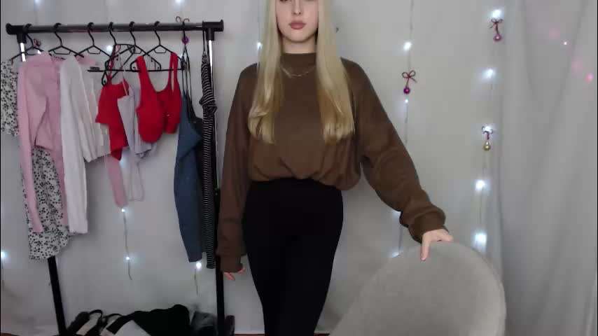 sweet_amelia03 Live Sex December 22, 2025