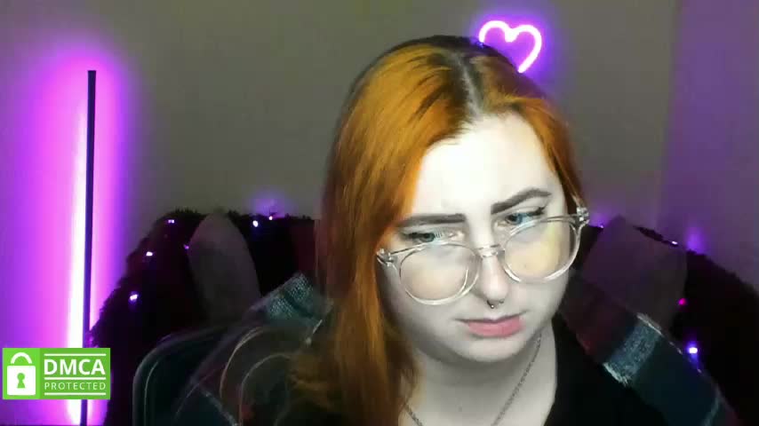 Aliciaredluv Live Sex December 22, 2025