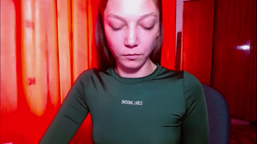 emilly_xkiss Live Sex December 22, 2025