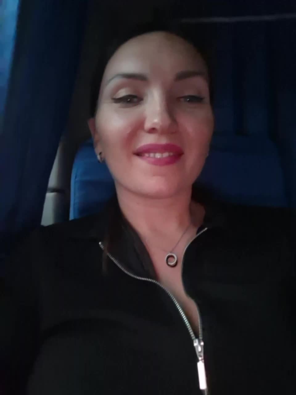 DIVORA Live Sex December 22, 2025