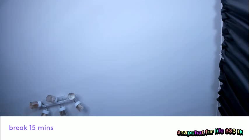 vivian_qwerty Live Sex December 23, 2025