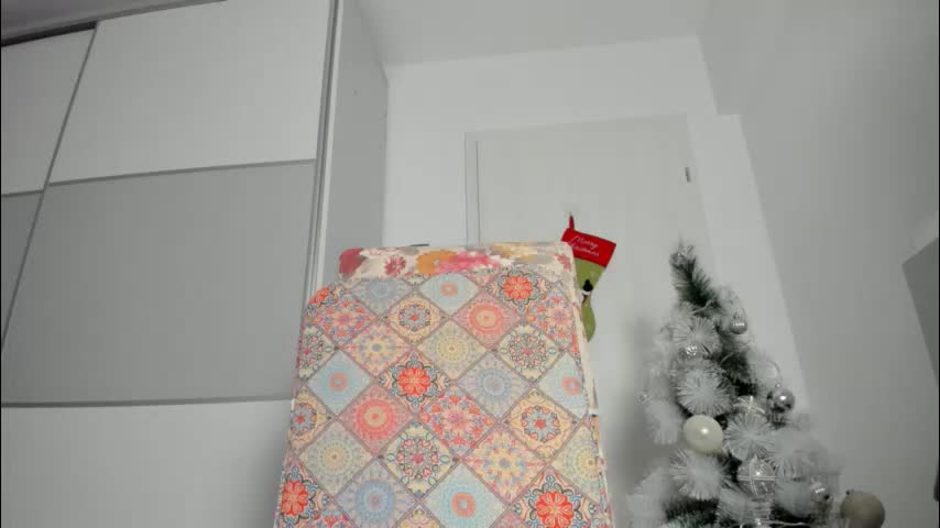snow_flakee Live Sex December 23, 2025