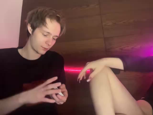 titsDestroy2007 Live Sex December 23, 2025