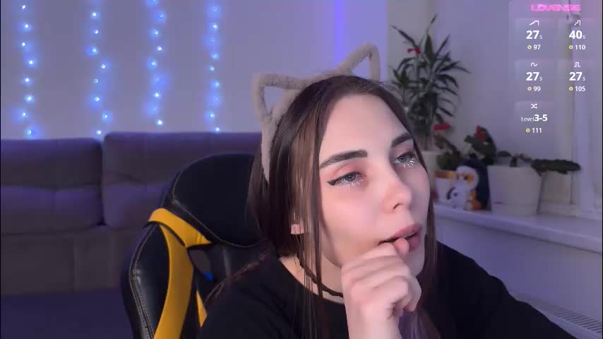 kittie_bear Live Sex December 23, 2025