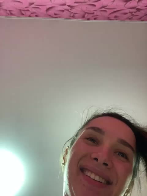 Queen-of-squirt Live Sex December 23, 2025