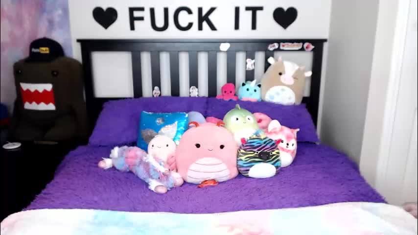 mackenziewolfe Live Sex December 23, 2025