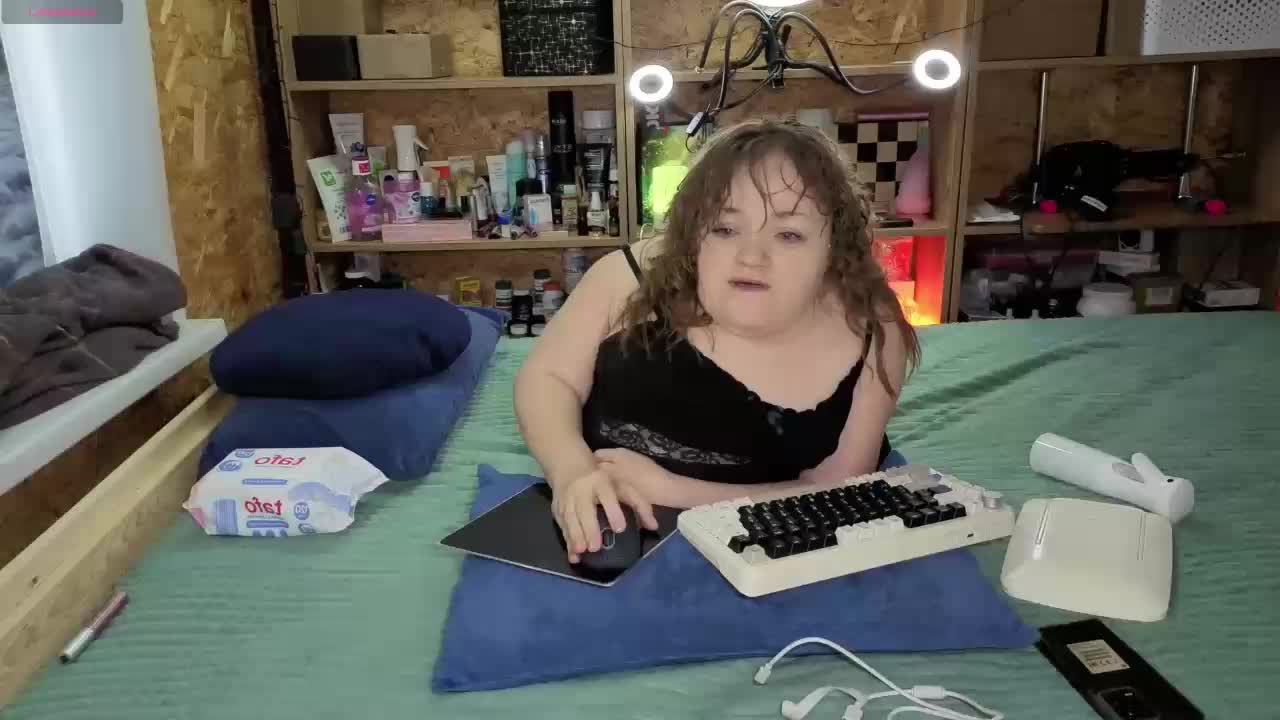 MiniNatali Live Sex December 23, 2025