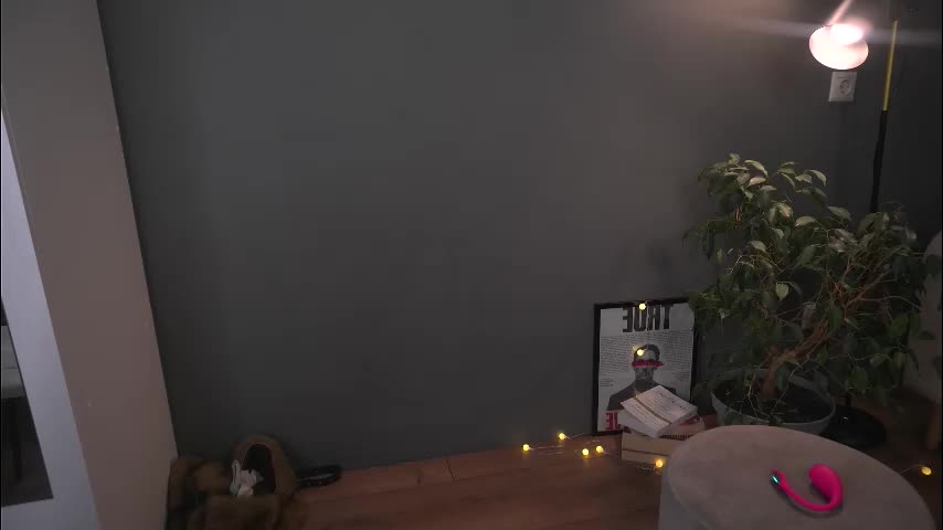 lisa_schiele Live Sex December 23, 2025