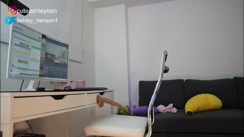 ashley_benson1 Live Sex December 23, 2025