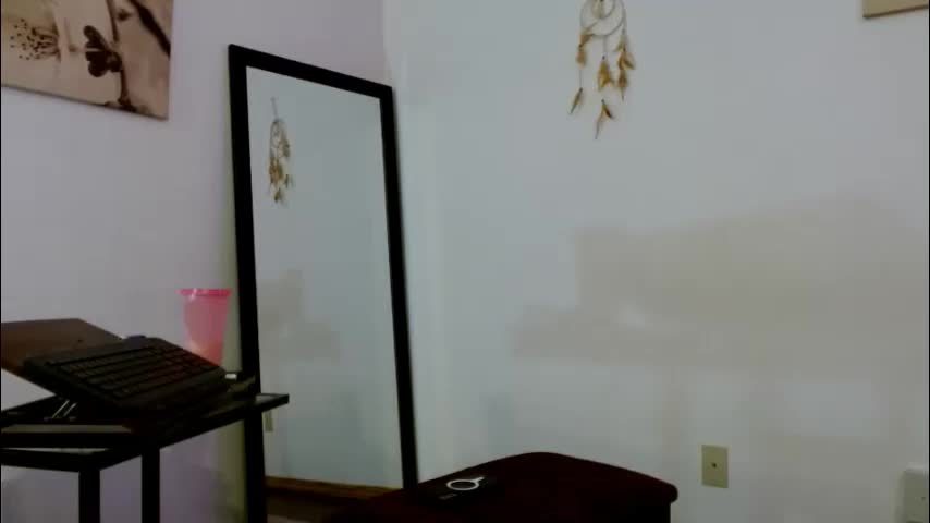 bombshellbaeby Live Sex December 23, 2025