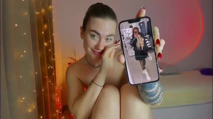 miakhalllirae Live Sex December 24, 2025