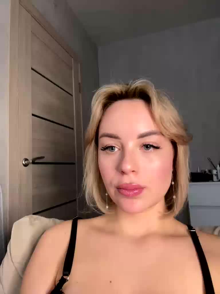 Mila-m Live Sex December 24, 2025