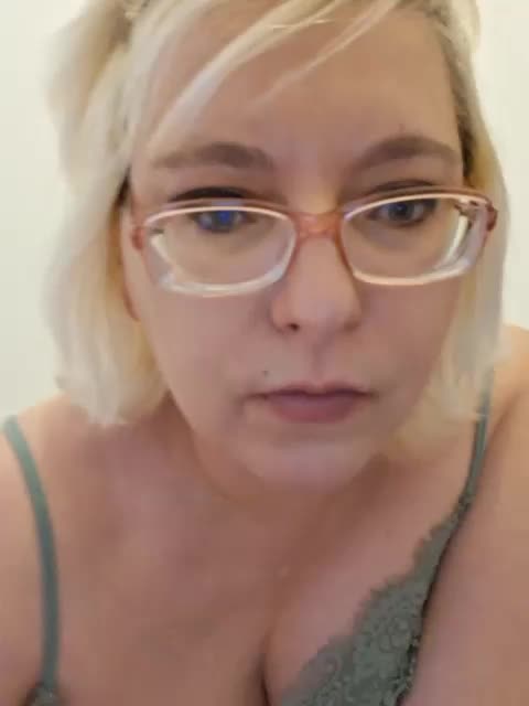 Vika211 Live Sex December 24, 2025