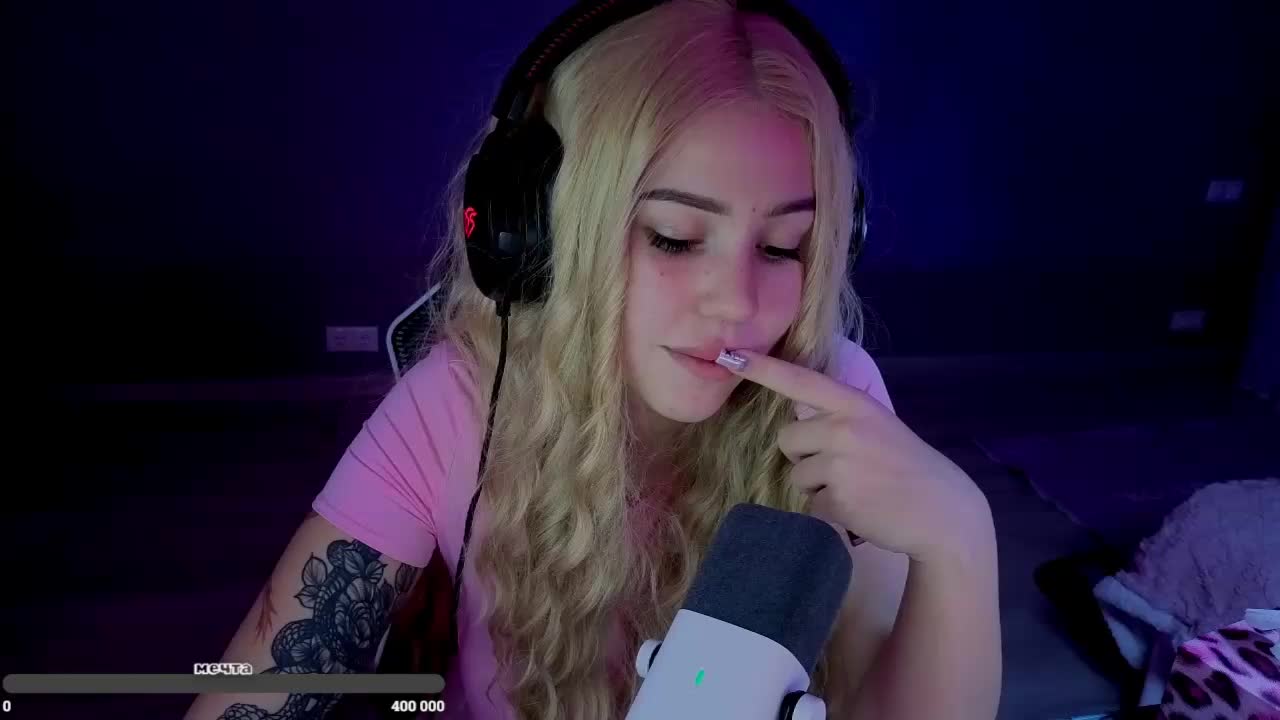 dikidii Live Sex December 24, 2025