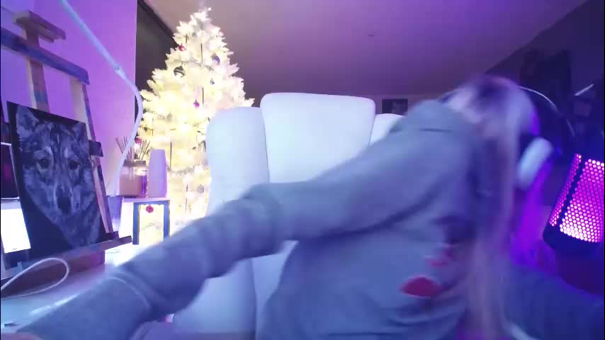 tinykylie Live Sex December 24, 2025