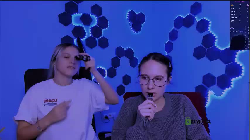 mona_cloud Live Sex December 24, 2025