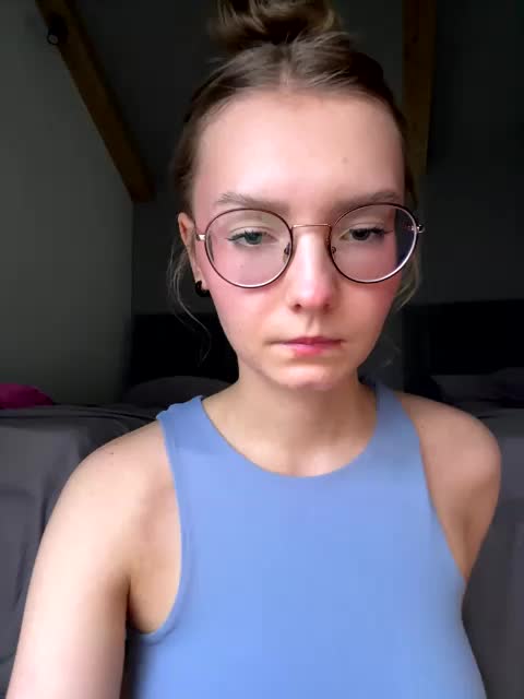 -Nezukoo- Live Sex December 24, 2025