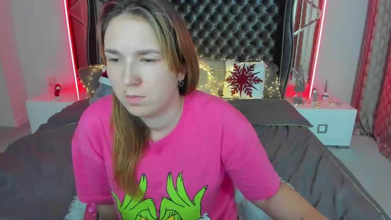 SofiiDarling Live Sex December 24, 2025