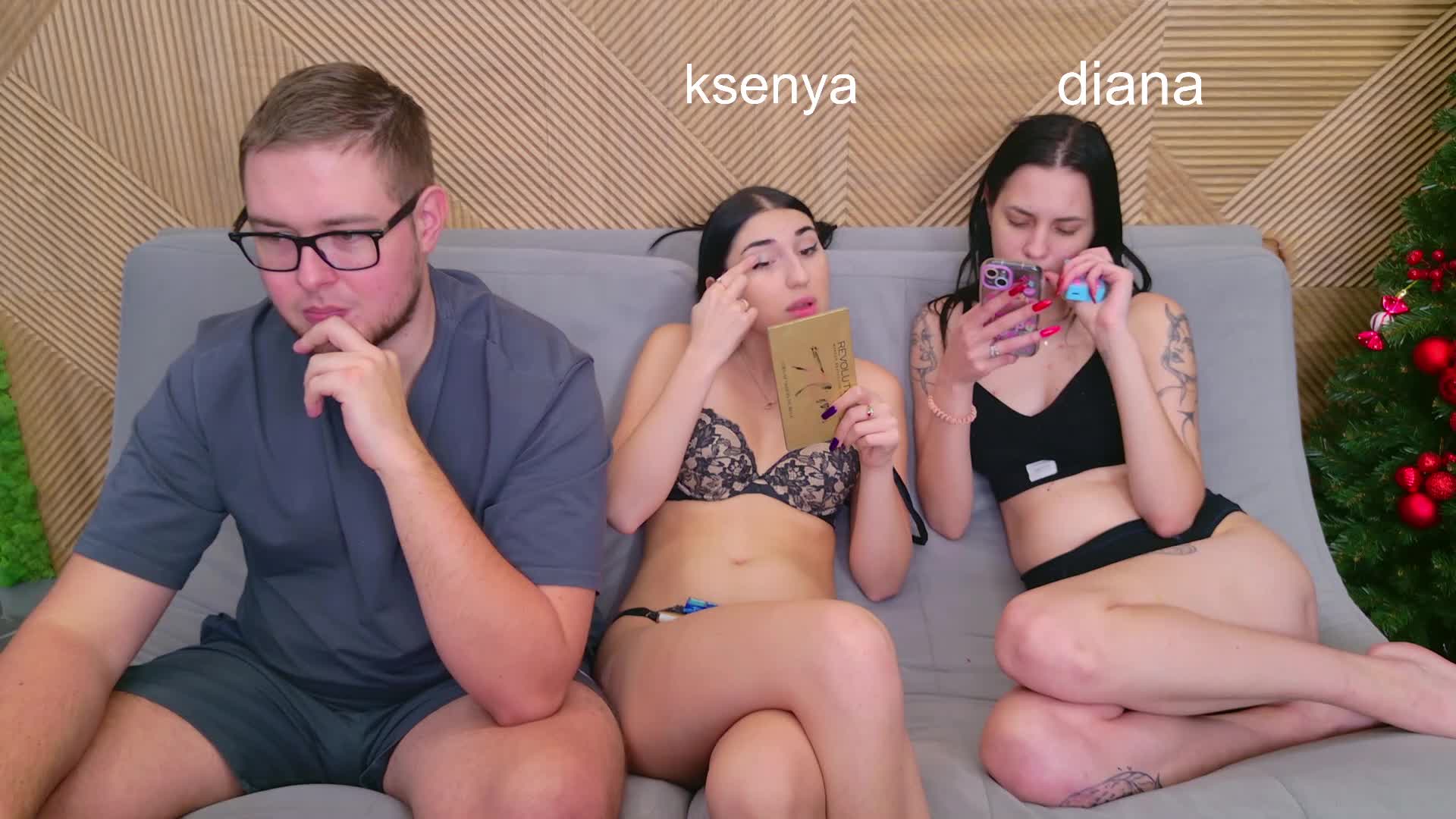 WebcamSlut Live Sex December 24, 2025