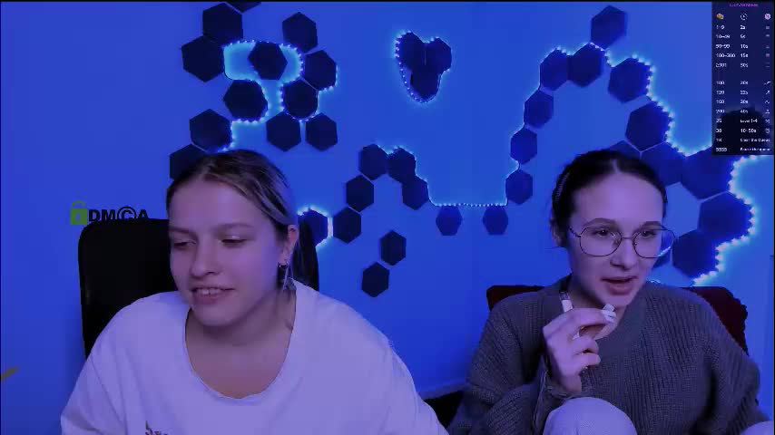 mona_cloud Live Sex December 24, 2025
