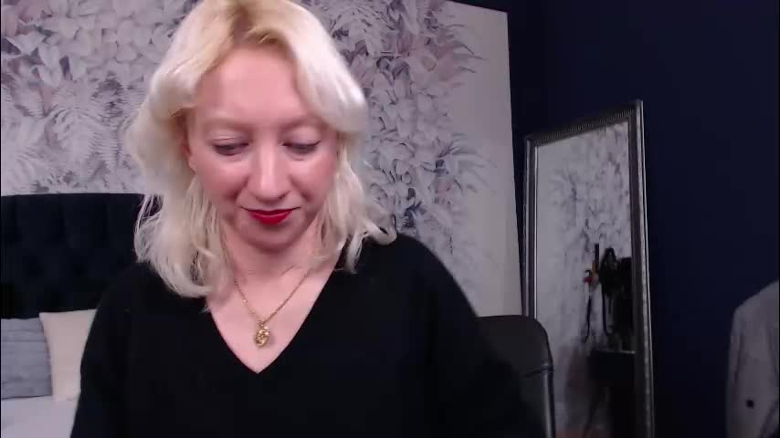 natalie_bitton Live Sex December 24, 2025