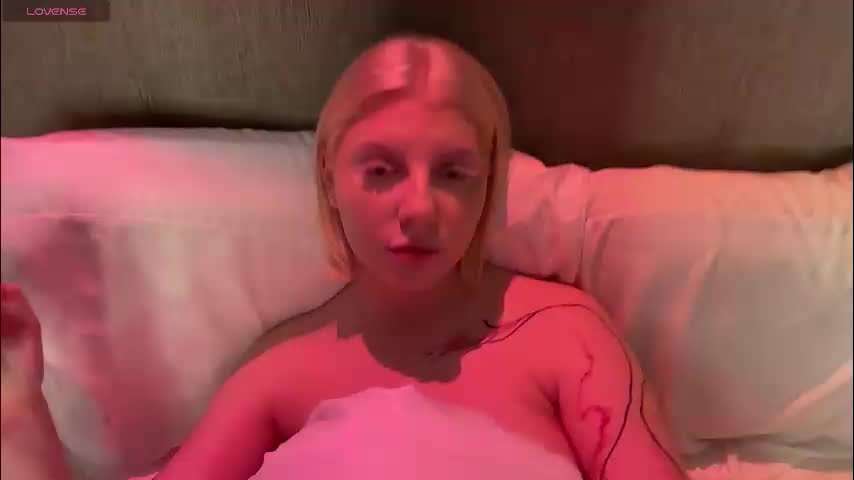 avrora_jessie Live Sex December 25, 2025