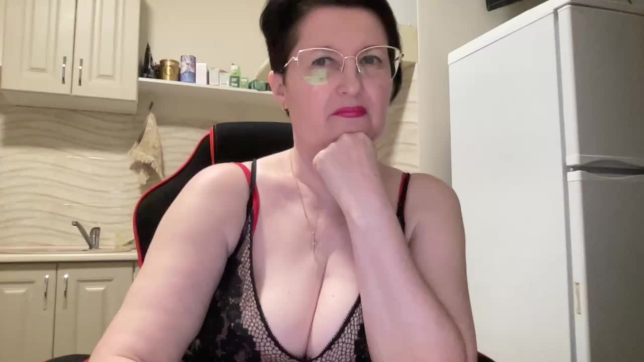 HotMilfPussy Live Sex December 25, 2025