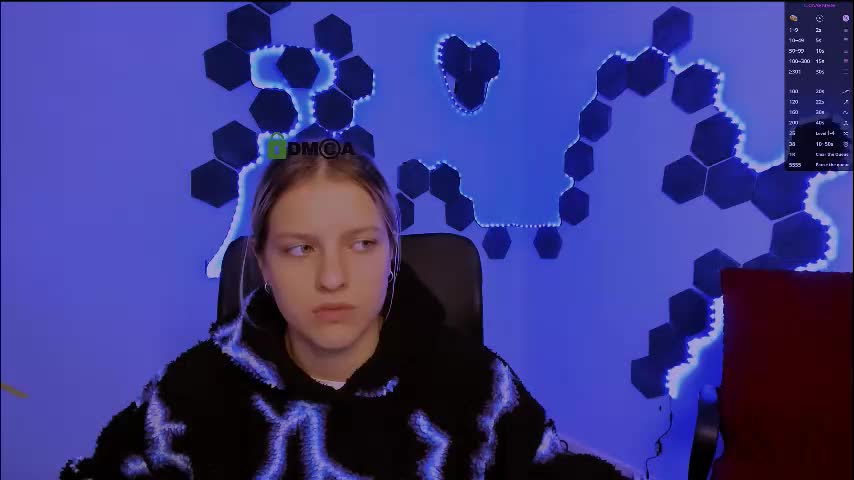 mona_cloud Live Sex December 25, 2025