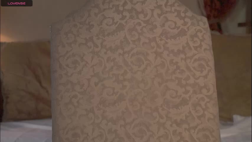 roxanelan Live Sex December 25, 2025