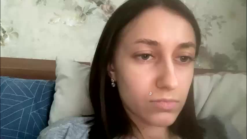 viktoria9898 Live Sex December 25, 2025