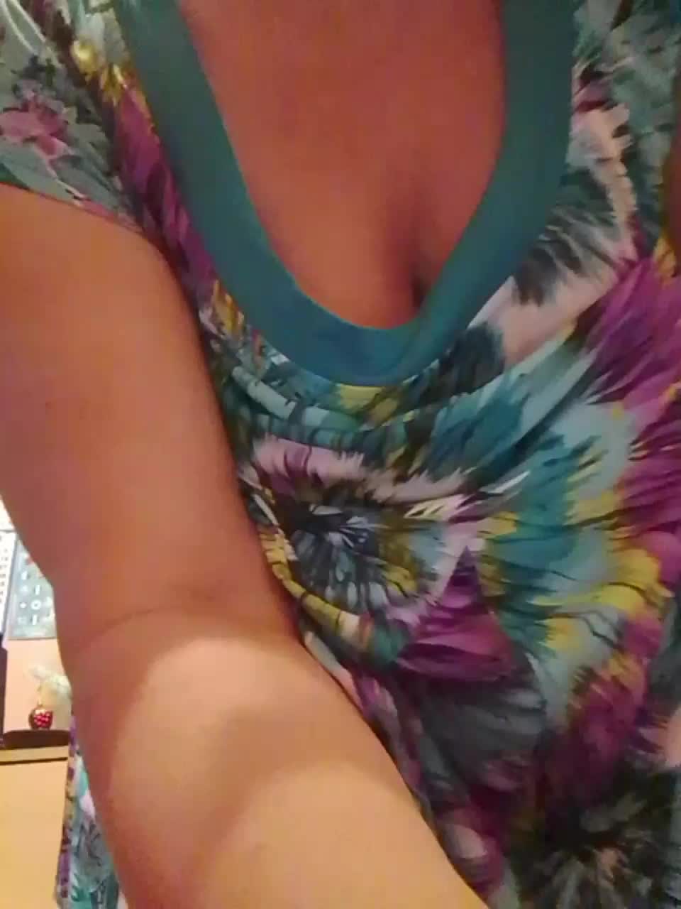 EVIL_TITS Live Sex December 25, 2025