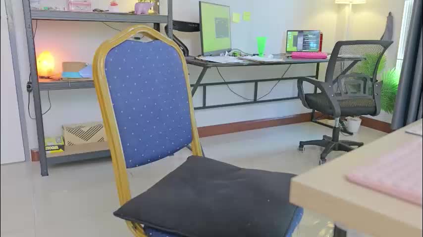 ellcrys Live Sex December 25, 2025