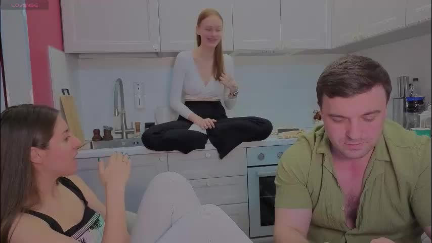 ihavepaws33 Live Sex December 25, 2025