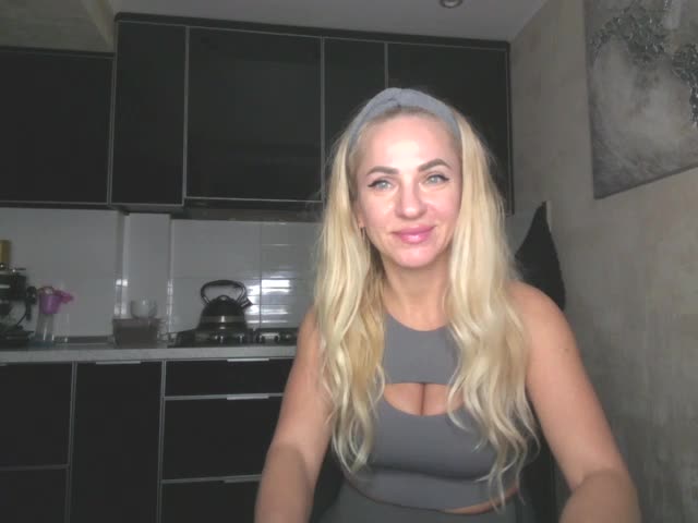 annamari1563 Live Sex December 25, 2025