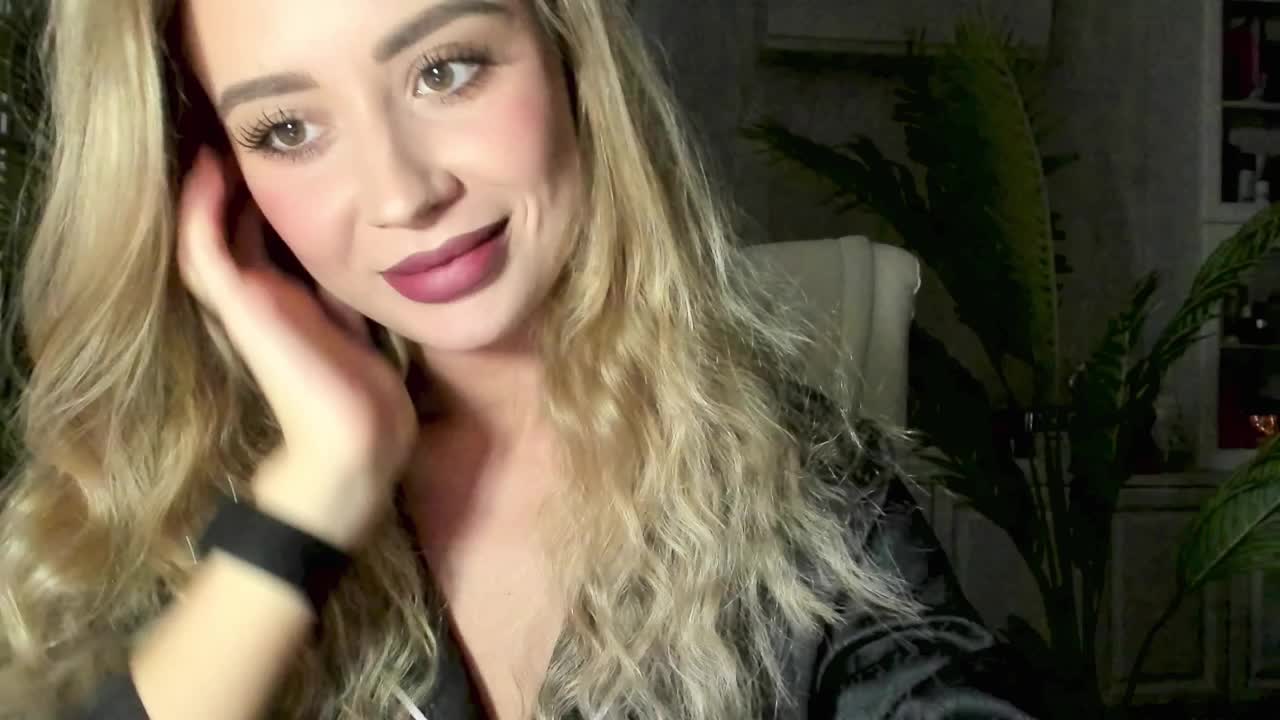 AnnaPopy Live Sex December 25, 2025