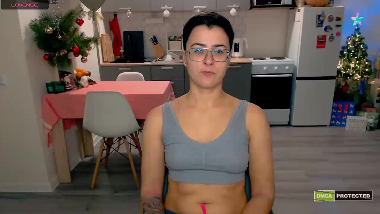 Sashanotfound Live Sex December 25, 2025