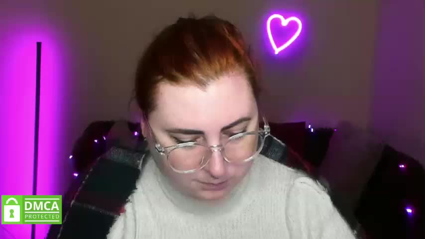 Aliciaredluv Live Sex December 25, 2025