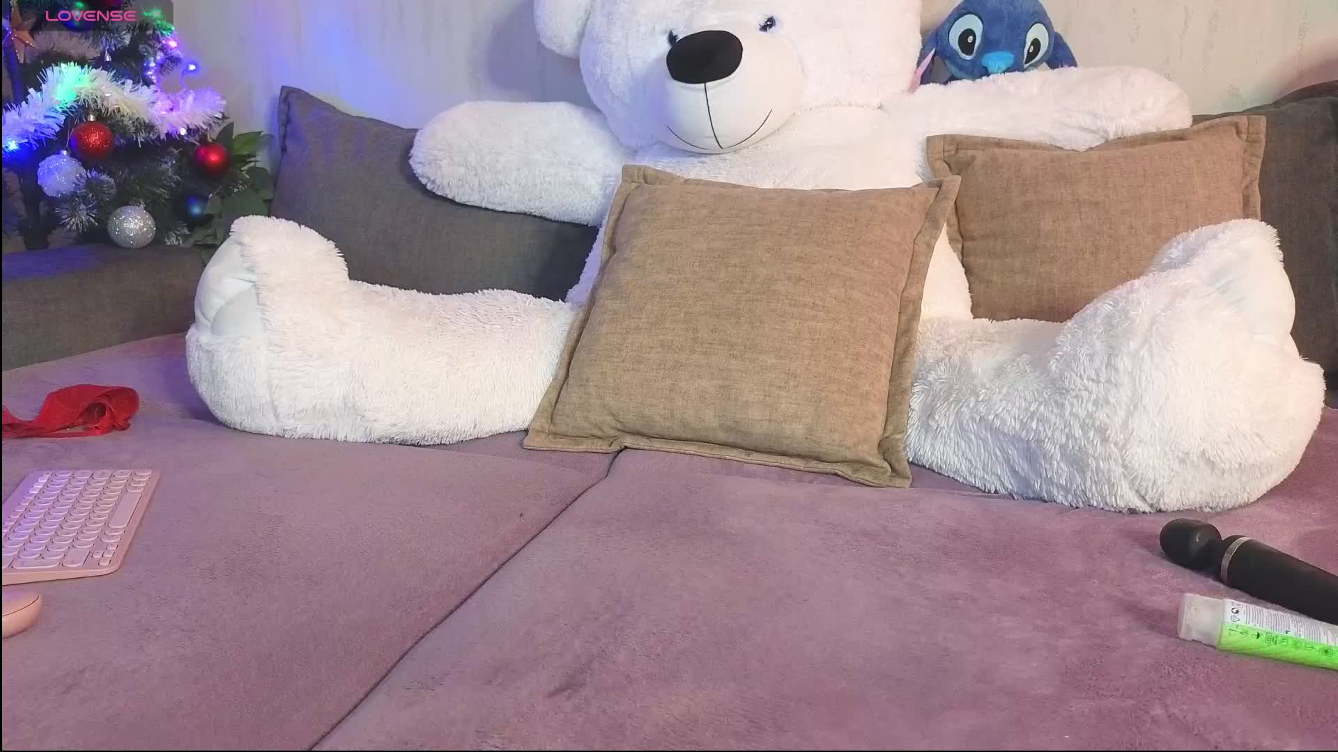 Rosalinelov Live Sex December 25, 2025