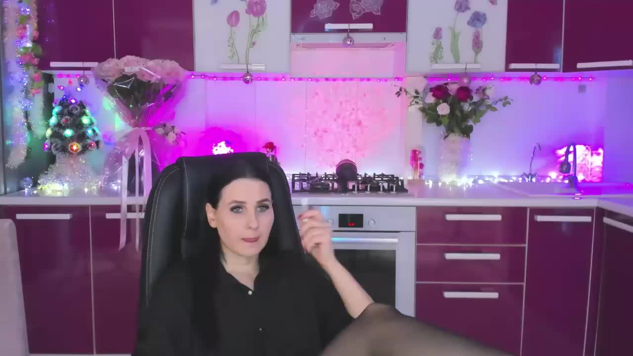 Olivija2020 Live Sex December 25, 2025