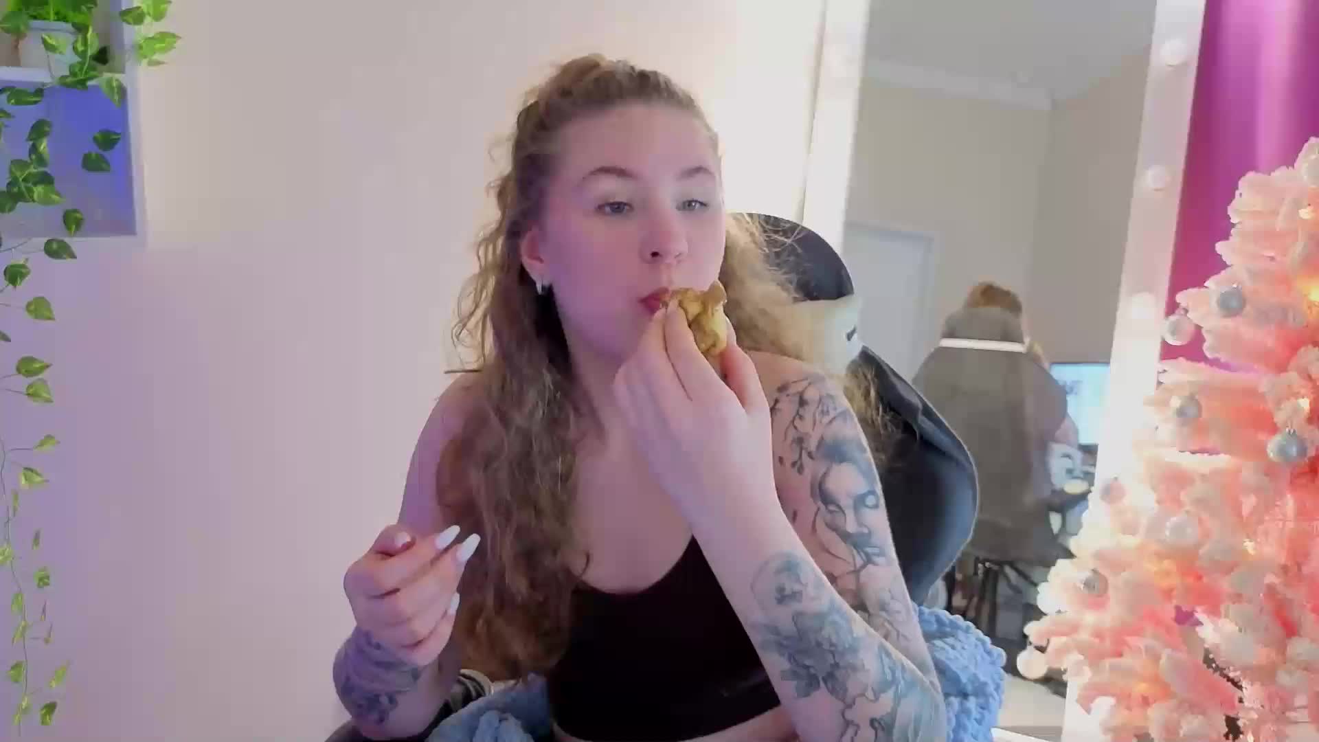 Elsiee-Cuttiess Live Sex December 25, 2025